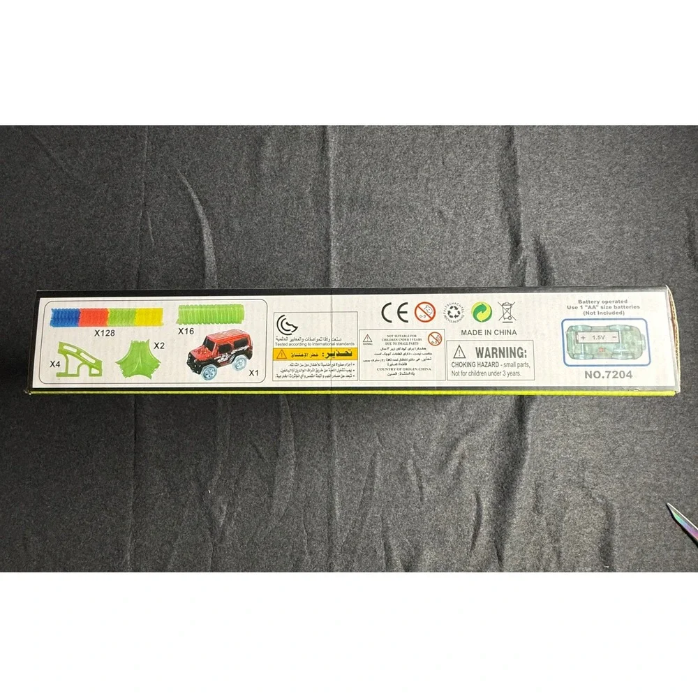 72 Toys Noctilucent Track Car 150 Piece Glow in the Dark Flexible Race Set